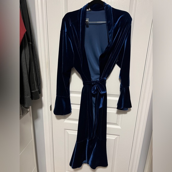 Navy Blue Velvet Housecoat - Picture 1 of 6